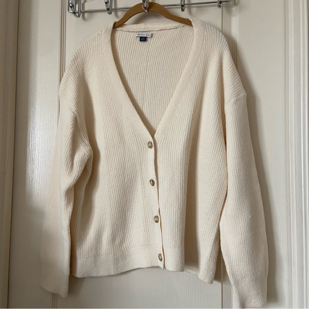 ⭐️NWOT American Eagle Oversized Button Front Cardigan⭐️